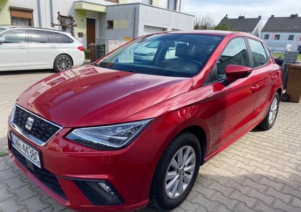 Seat Ibiza cena 44800 przebieg: 52500, rok produkcji 2017 z Ożarów Mazowiecki małe 79